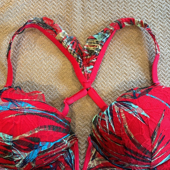 PINK by Victoria Secret Women’s Date Push Up Racer Back Bra - Picture 3 of 10